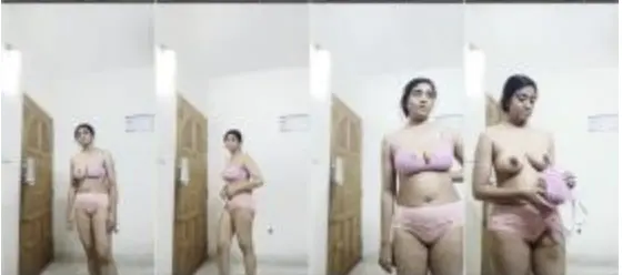 Sexy Bhabi Showing And Fingering Watch