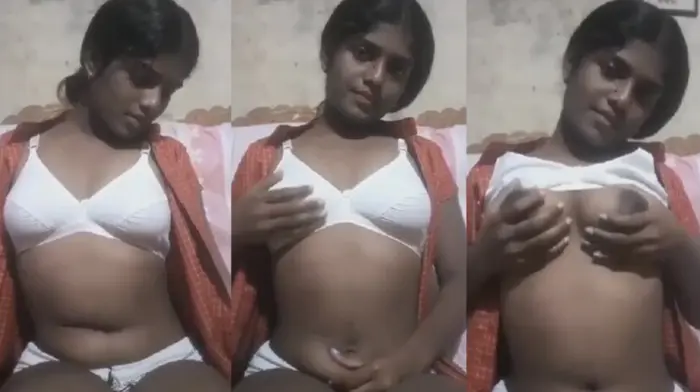 Cute Teen Tamil Dusky GF Pressing Boobs & Showing Pussy HD Video