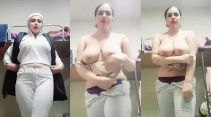 Cute Red Lipstick Babe Playing with Boobs HD Video